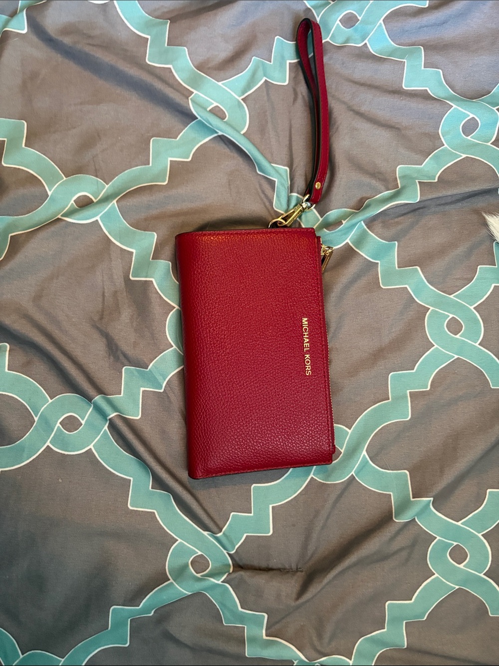 Michael Kors NWOT Red Pebbled Leather Wristlet Clutch with Gold Hardware